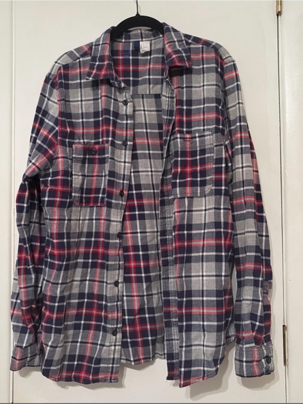 H&M Men's Plaid Button-Down Shirt - Navy, Gray & Red